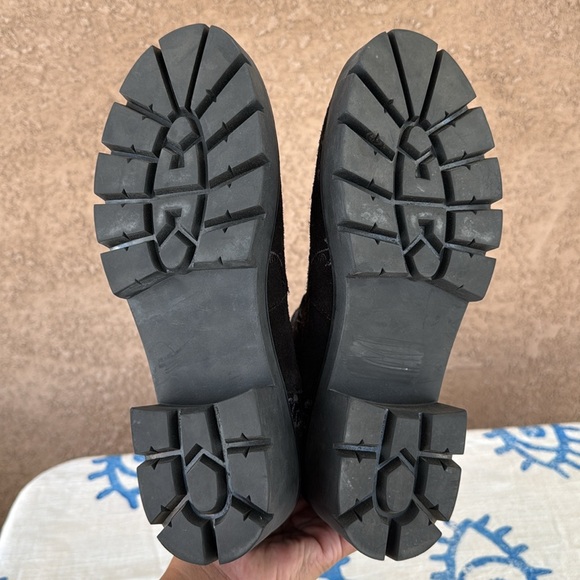 Johnny Was Vixie Chelsea Lug Boots - Picture 16 of 17